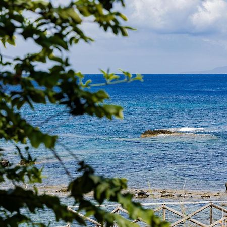 Riva Smeralda Camping Lodge มิลาซโซ ภายนอก รูปภาพ