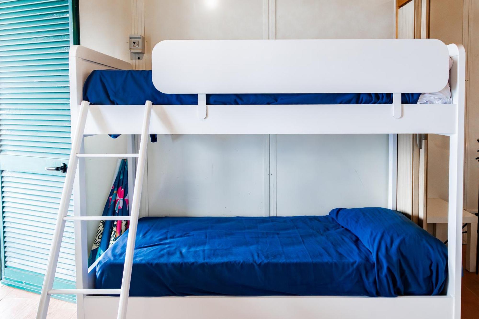 Riva Smeralda Camping Lodge มิลาซโซ ภายนอก รูปภาพ