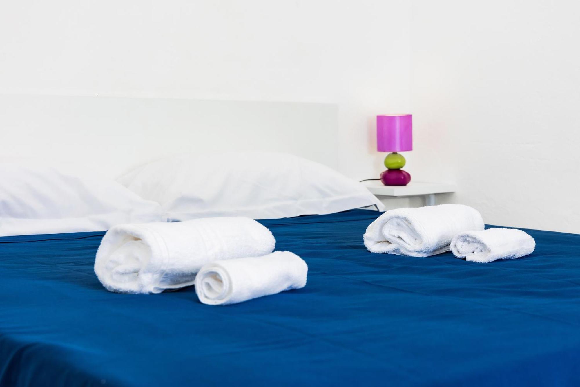 Riva Smeralda Camping Lodge มิลาซโซ ภายนอก รูปภาพ